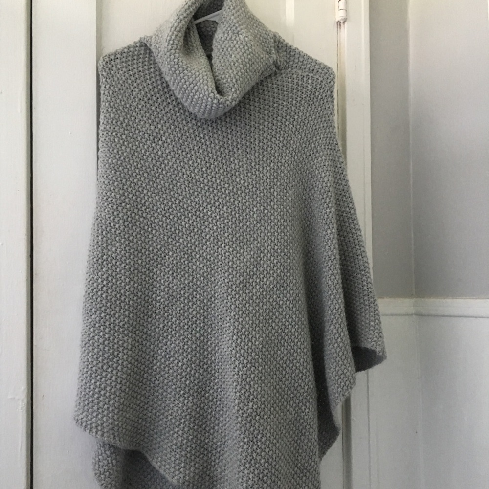 Gray sweater poncho/shawl